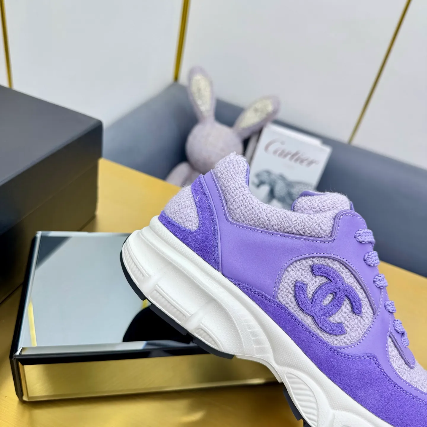 p700🐮🐮Upgraded version, upgraded version, upgraded version! No rebuttal accepted! ! ! ! Chanel Chanel dad shoes, couples' model for men and women - 2025 top casual sneakers in the counter. This classic design; the upper is electro-embroidered with various techniques; ❷The inner lining is made of: original Yangli + net ❸The outsole is based on: the original TPU combination outsole. The full set of boutique packaging for women 35–41